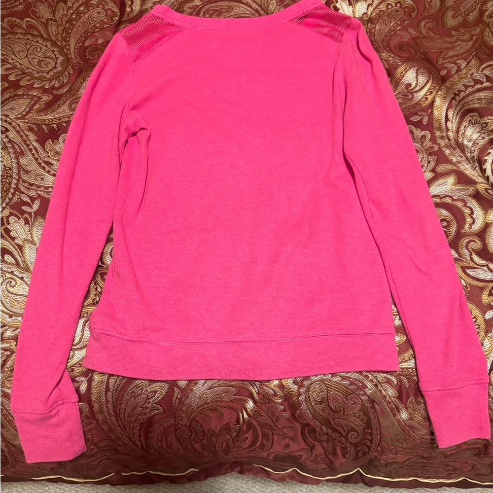 Pink sweatshirt small